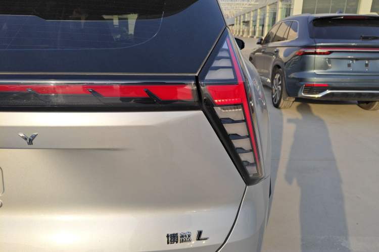 Used Geely Auto FX11 2023 1.5TD DCT Prestige Edition