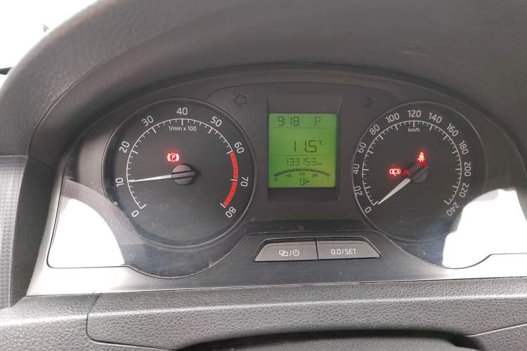 Used Skoda Rapid 2013 1.6L Automatic Smart Selection Model