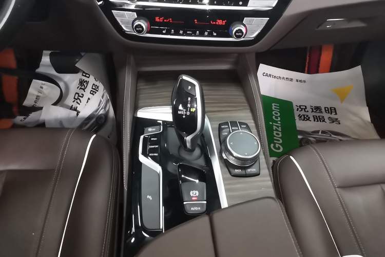 Used BMW 5 Series 2019 Facelifted 530Li Leading Edition Luxury Package
