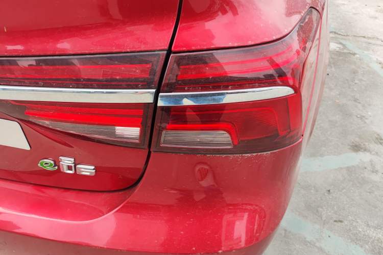 Used Roewe i6 New Energy 2017 45T Hybrid Connect & Smart Enjoyment Edition