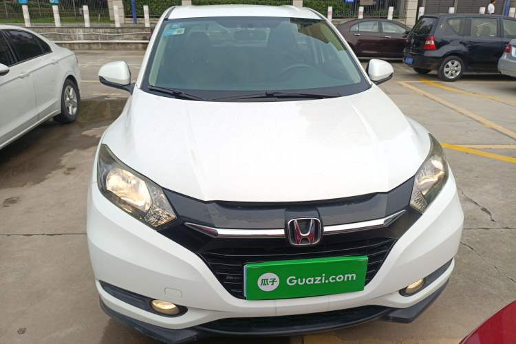 Used Honda Vezel 2016 1.8L CVT Front-Wheel Drive Pioneer Edition Front