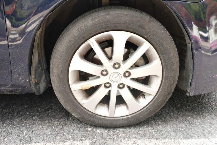 Used Mazda 6 2012 2.0L Automatic Fashion Edition Right Front Wheel Hub