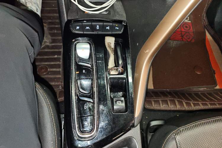 Used Buick Velite 7 2020 652E Connected Smart Car
