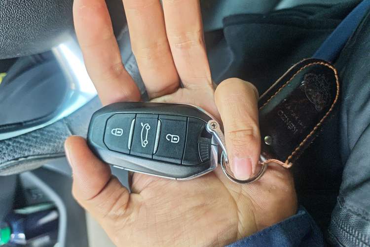 Used DS 6 2014 1.6T Luxury Edition THP200