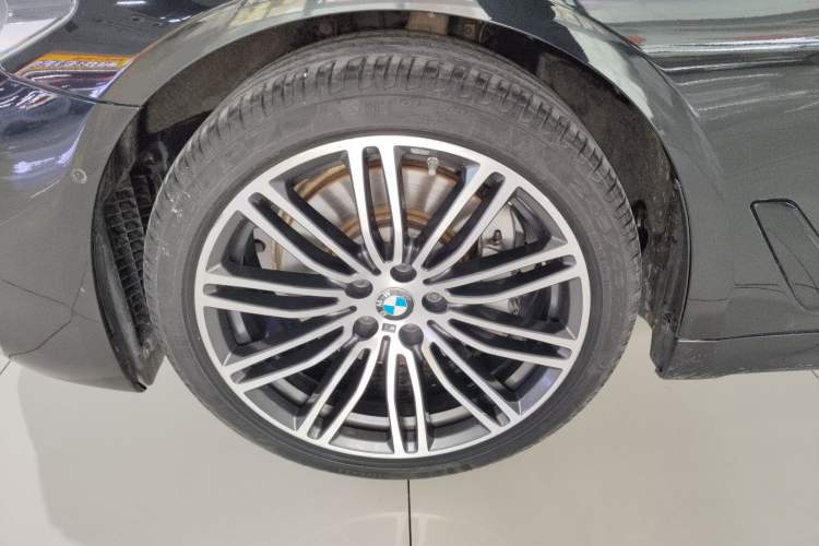 Used BMW 5 Series 2018 Restyled 530Li Luxury Edition M Sport Package