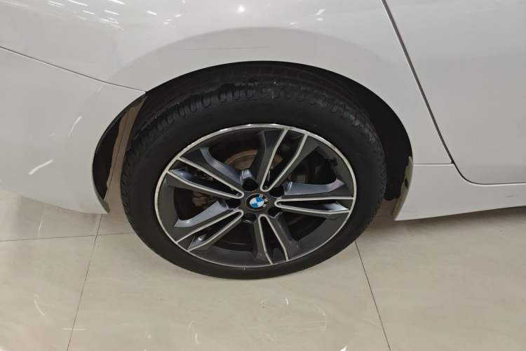 Used BMW 1 Series 2018 118i Sport Edition Exterior 5