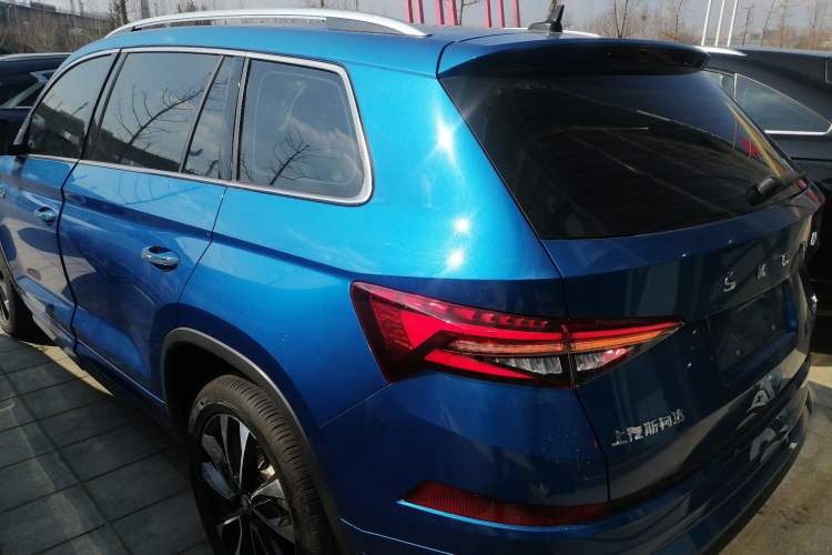 Used Skoda Kodiaq 2022 TSI330 7-Seater Two-Wheel-Drive Luxury Edition Rear Left 45 Deg