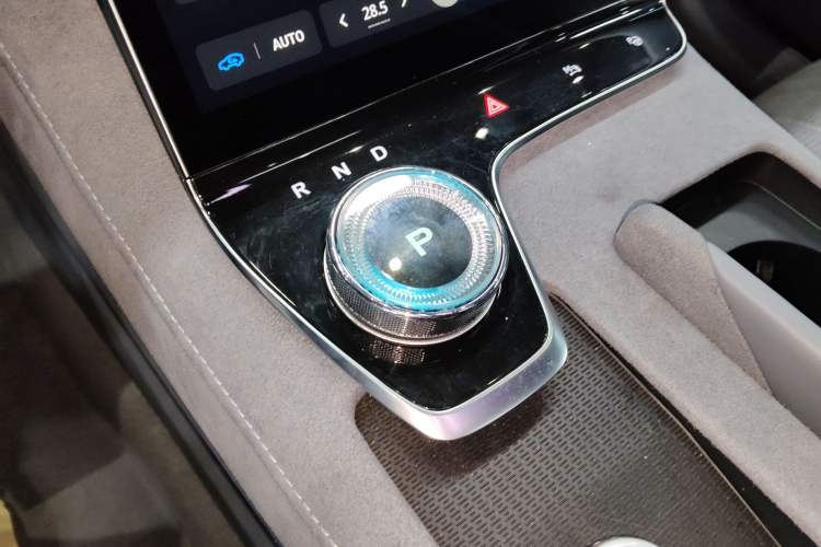 Used VOYAH PASSION 2023 Four-Wheel Drive Flagship Edition