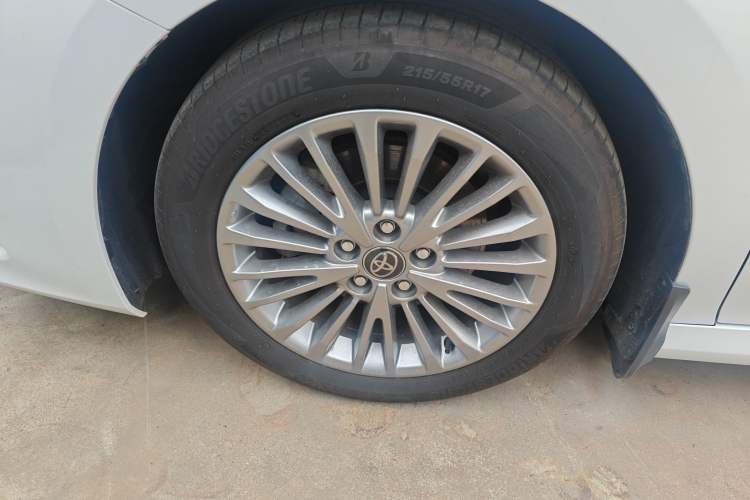 Used Toyota Camry 2024 Dual-Motor 2.0 HG Premium Edition
