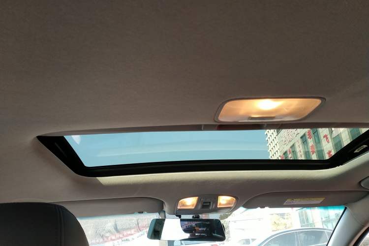 Used Hyundai Elantra (6th Generation / Lingdong) 2016 1.6L Automatic ZhiXuan – Elite Version