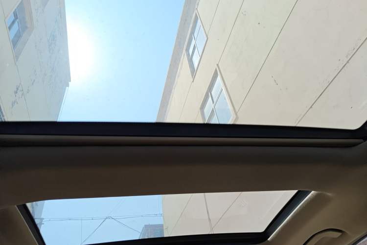 Used Mercedes-Benz M-Class 2012 ML 350 Sport Edition Headliner