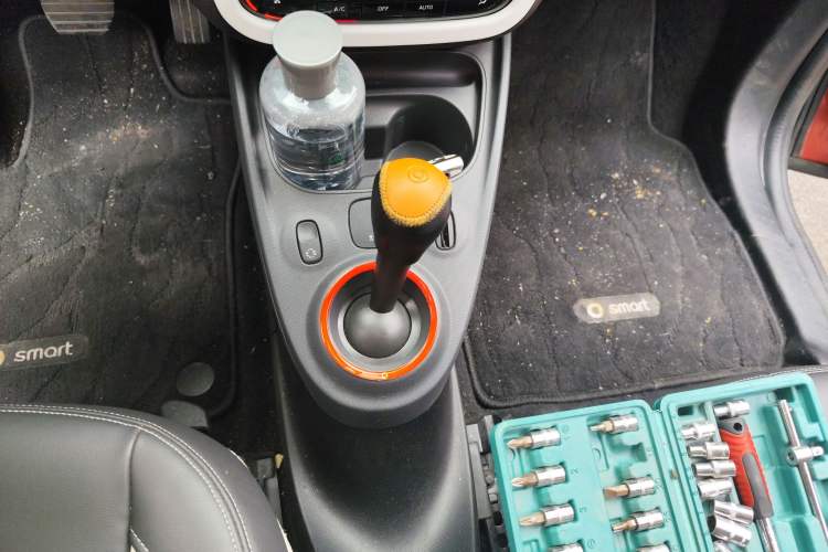 Used smart forfour 2018 1.0L 52 kW Dynamic Edition