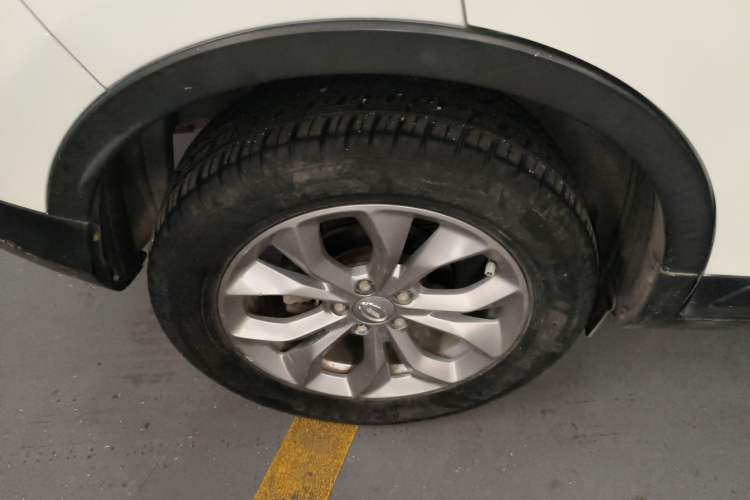 Used GAC Trumpchi GS3 2017 150N Automatic Elite Edition Right Rear Wheel Hub