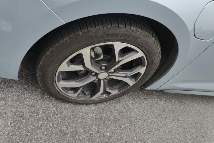 Used Buick VELITE 5 2017 Urban Extended-Range Model