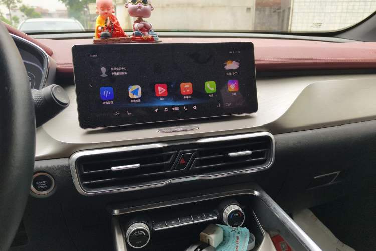 Used Geely Auto Coolray 2019 Sport Model 260T DCT Battle China V Standard Audio And AC Panel