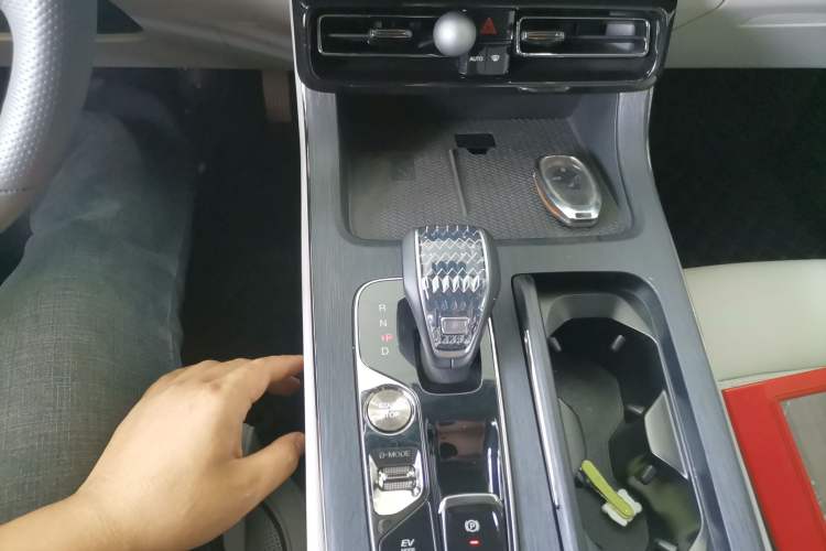 Used GAC Trumpchi GS8 2022 Dual-Engine Series 2.0TM Four-Wheel Drive Prestige Edition (6 Seats)