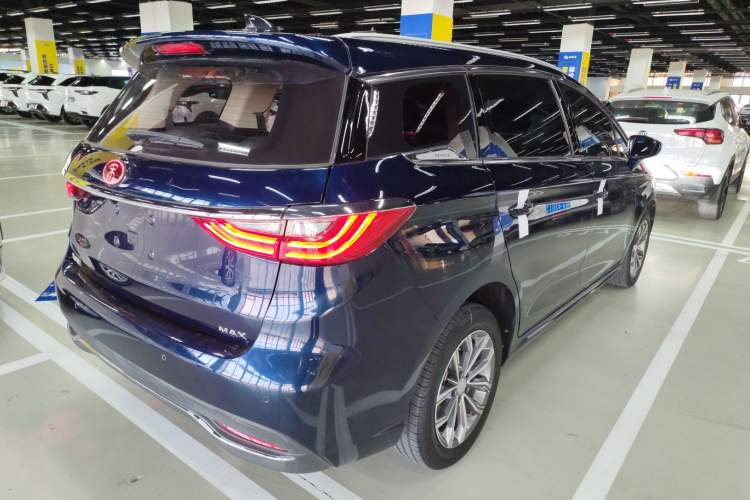 Used BYD Song MAX 2019 1.5T Automatic Smart Connect Ruiyi Sunroof Model 7 Seats China V Emission Standard
