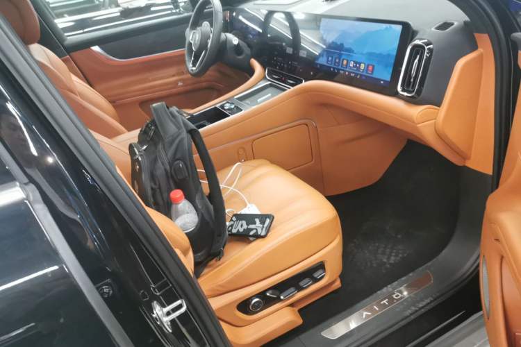 Used Hima AITO M9 2024 Range-Extended Ultra Version 42 kWh 6-Seater Model