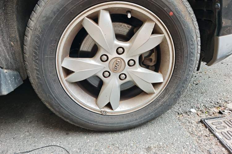 Used BYD S6 2012 2.4L Automatic Luxury Edition
