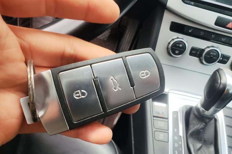 Used Volkswagen Magotan 2012 Revised 1.8TSI Luxury Version
