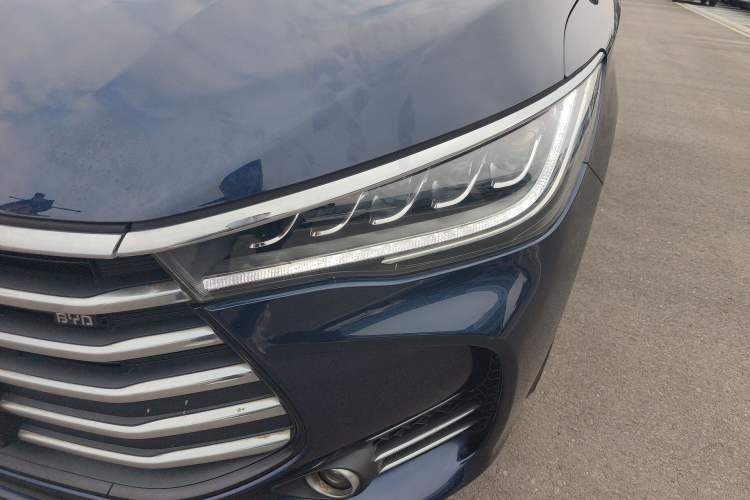 Used BYD Song MAX 2017 1.5T Automatic Smart Connect Elite 7-Seater
