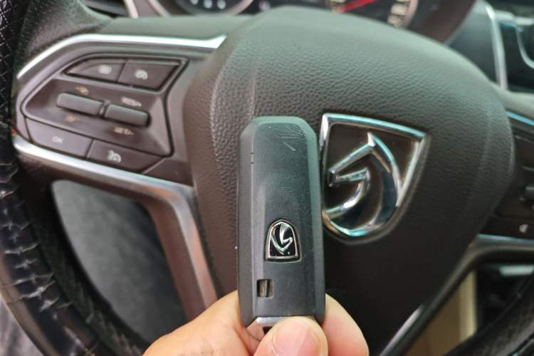 Used Baojun 730 2017 1.5T Manual Prestige Version 7 Seats
