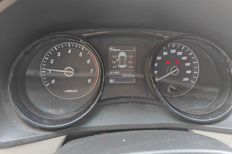 Used Wuling Hongguang PLUS 2019 1.5T Manual Luxury 7-Seater