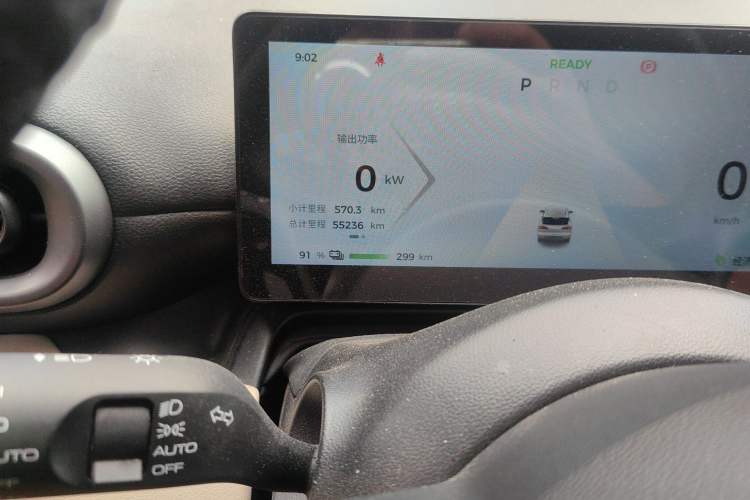 Used Wuling Bingo PLUS 2024 330 km Range Five-Seater Version Odometer Close Up