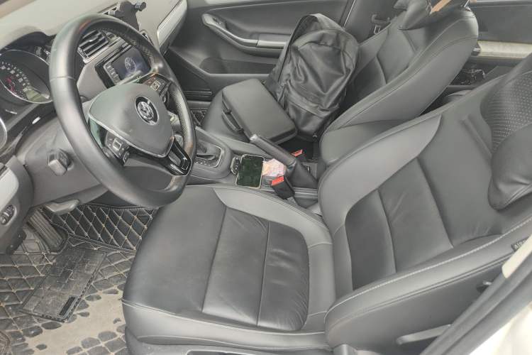 Used Volkswagen Sagitar 2017 230TSI Automatic Comfort Version Left Front Seat