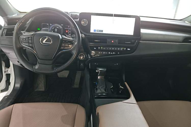 Used Lexus ES 2022 300h Excellence Edition