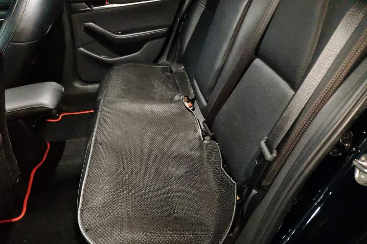 Used Mazda 3 Axela 2021 1.5L Automatic Zhiyue Edition Left Rear Seat