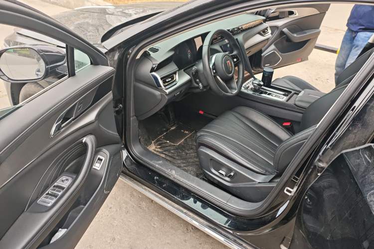 Used Hongqi H5 2023 1.5T DCT Smart Connect Flagship Edition Driver Seat