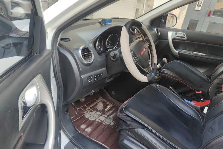 Used Haval H6 2014 Upgraded Model 1.5T Manual Two-Wheel Drive Elite Version