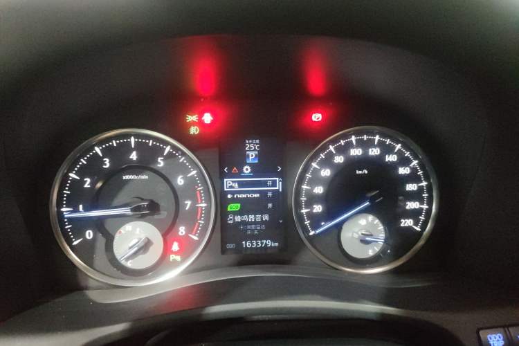 Used Toyota Alphard 2015 3.5L Luxury Edition
