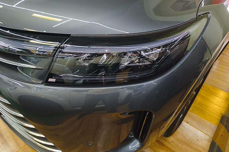 Used Hima AITO M7 2024 1.5T Rear-Drive Plus Version 5 Seats Left Front Headlight