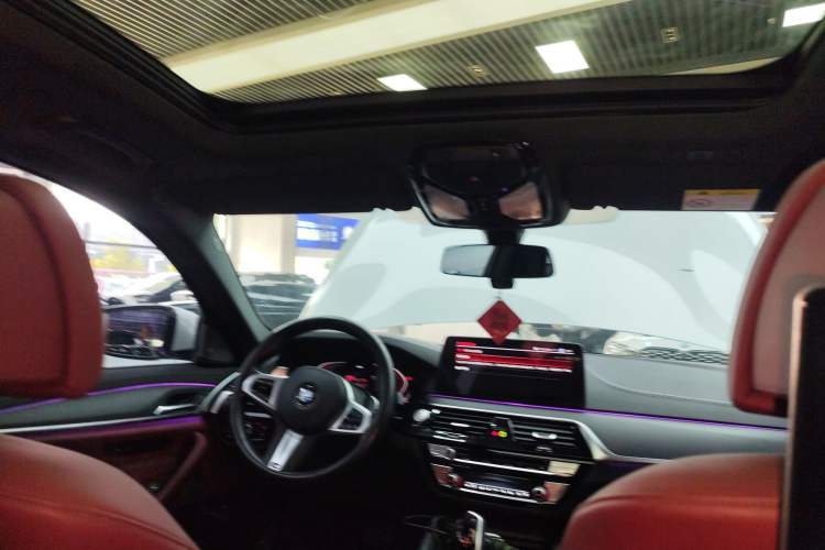 Used BMW 5 Series 2021 Restyled 530Li Luxury Edition M Sport Package Headliner