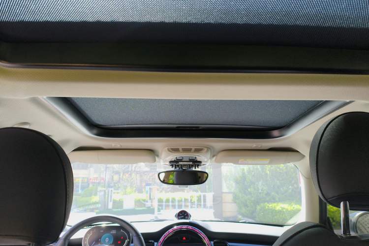 Used MINI 2023 Updated 1.5T COOPER Artist Headliner