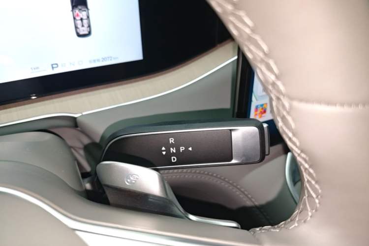 Used Denza N8L 2025 Model Flagship Model