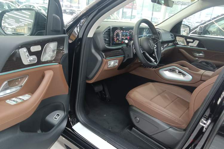 Used Mercedes-Benz GLE 2025 GLE 350 4MATIC Stylish Model
