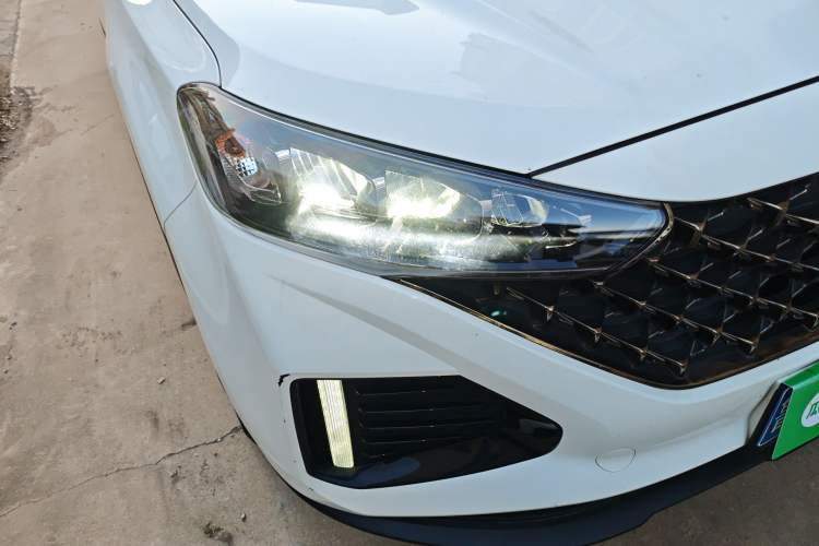 Used Hyundai ix35 2021 2.0L Automatic 2WD GLS Leading Edition Right Front Headlight