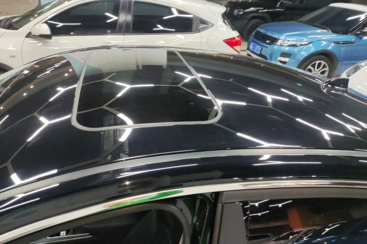 Used Hongqi H5 2020 1.5T DCT Flagship Edition Roof