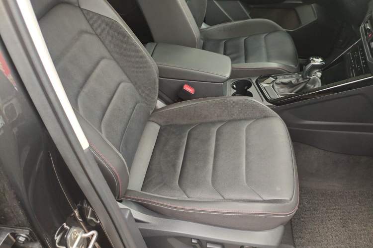 Used Volkswagen Tayron 2020 330TSI Two-Wheel Drive Luxury Smart Connectivity Version Right Front Seat