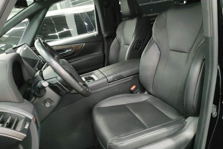 Used Toyota Vellfire 2024 Crown Dual-Engine 2.5L Ultimate Edition