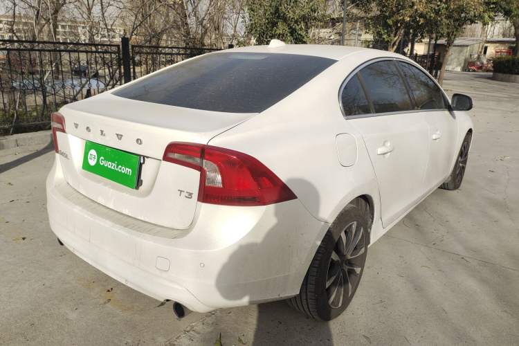 Used Volvo S60 2018 S60L T3 Smart Progress Edition
