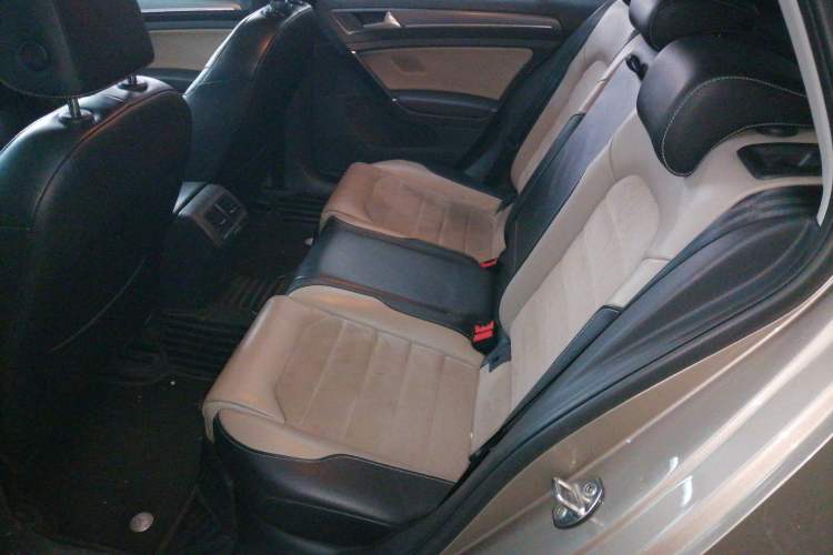 Used Volkswagen Golf 2017 230TSI Automatic Luxury Million-Vehicle Commemorative Edition