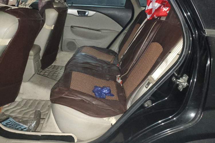 Used Buick Excelle 2015 1.5L Automatic Classic Model Left Rear Seat