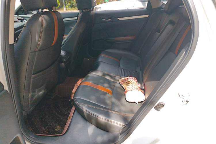 Used Honda Civic 2016 220TURBO CVT Luxury Edition
