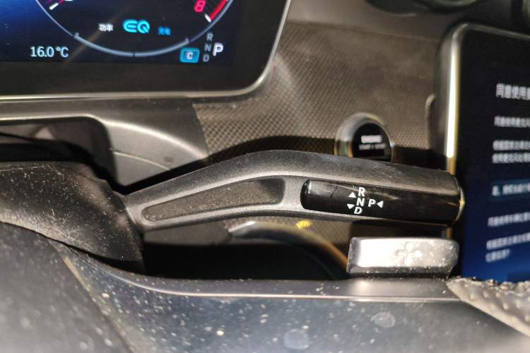 Used Mercedes-Benz C-Class 2022 Restyled C 260 L Sport Edition Gear Lever