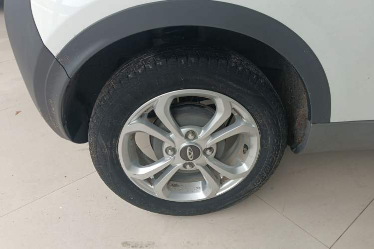 Used Chery QQ Little Ant 2021 200 000-Yuan Ant Fan Edition Energized Version Lithium Iron Phosphate 301 km Right Rear Wheel Hub