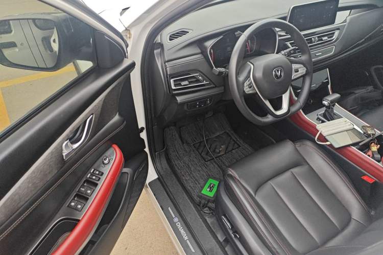 Used CHANGAN CS75 2022 Blue Whale Edition 1.5T DCT Prestige Model
